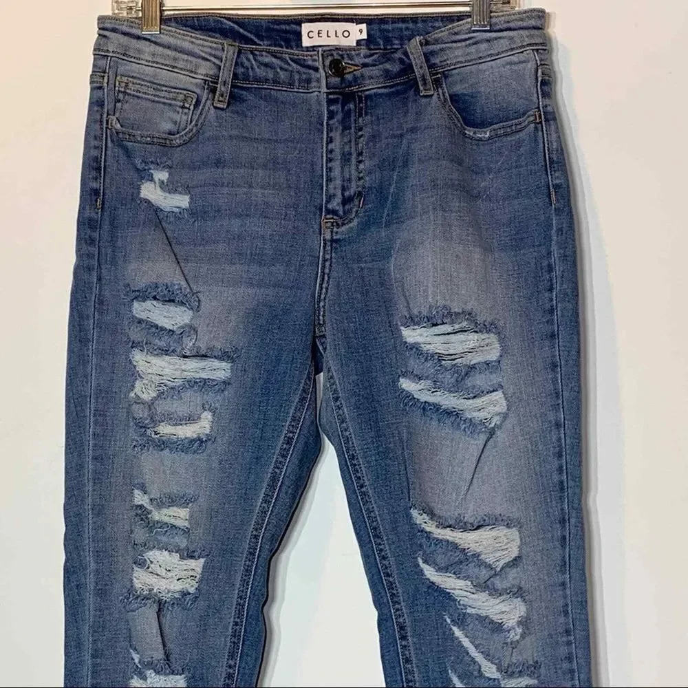 EUC Cello High Rise Ripped Distressed‎ Faded Denim Jeans Size 9